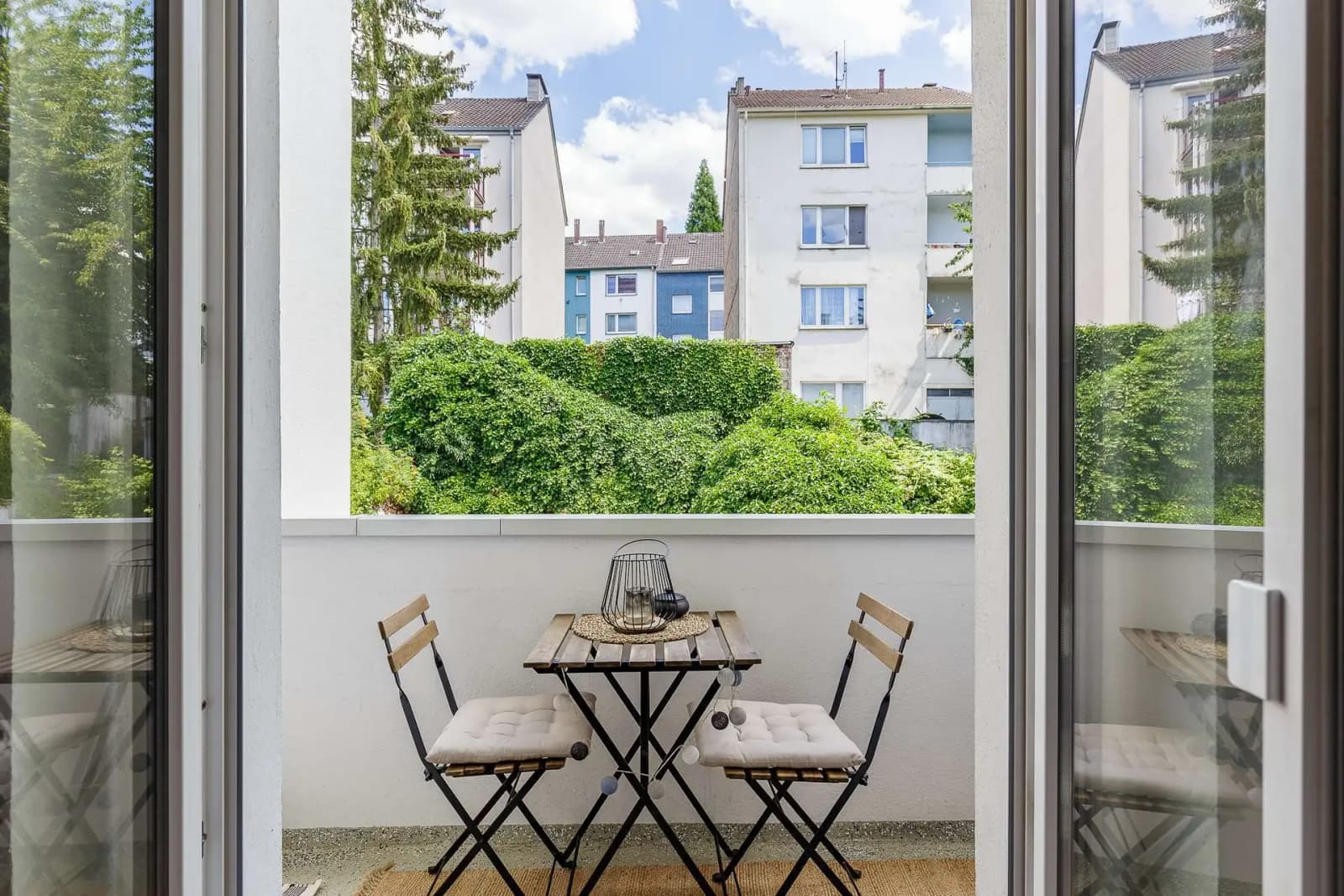 Modernisiertes Mehrfamilienhaus in Wuppertal mit Ausbaureserve in Wuppertal
