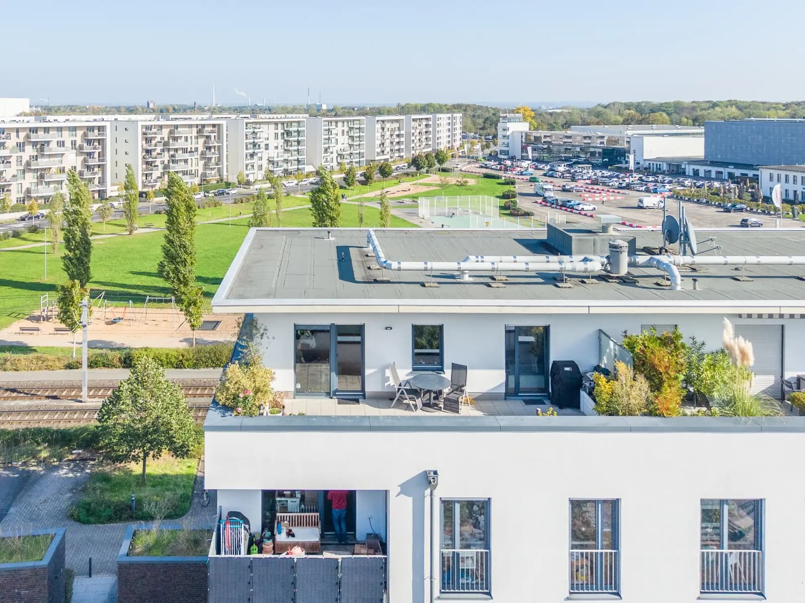 Über den Dächern von Ossendorf – 3 Zimmer mit großzügiger Dachterrasse in Köln