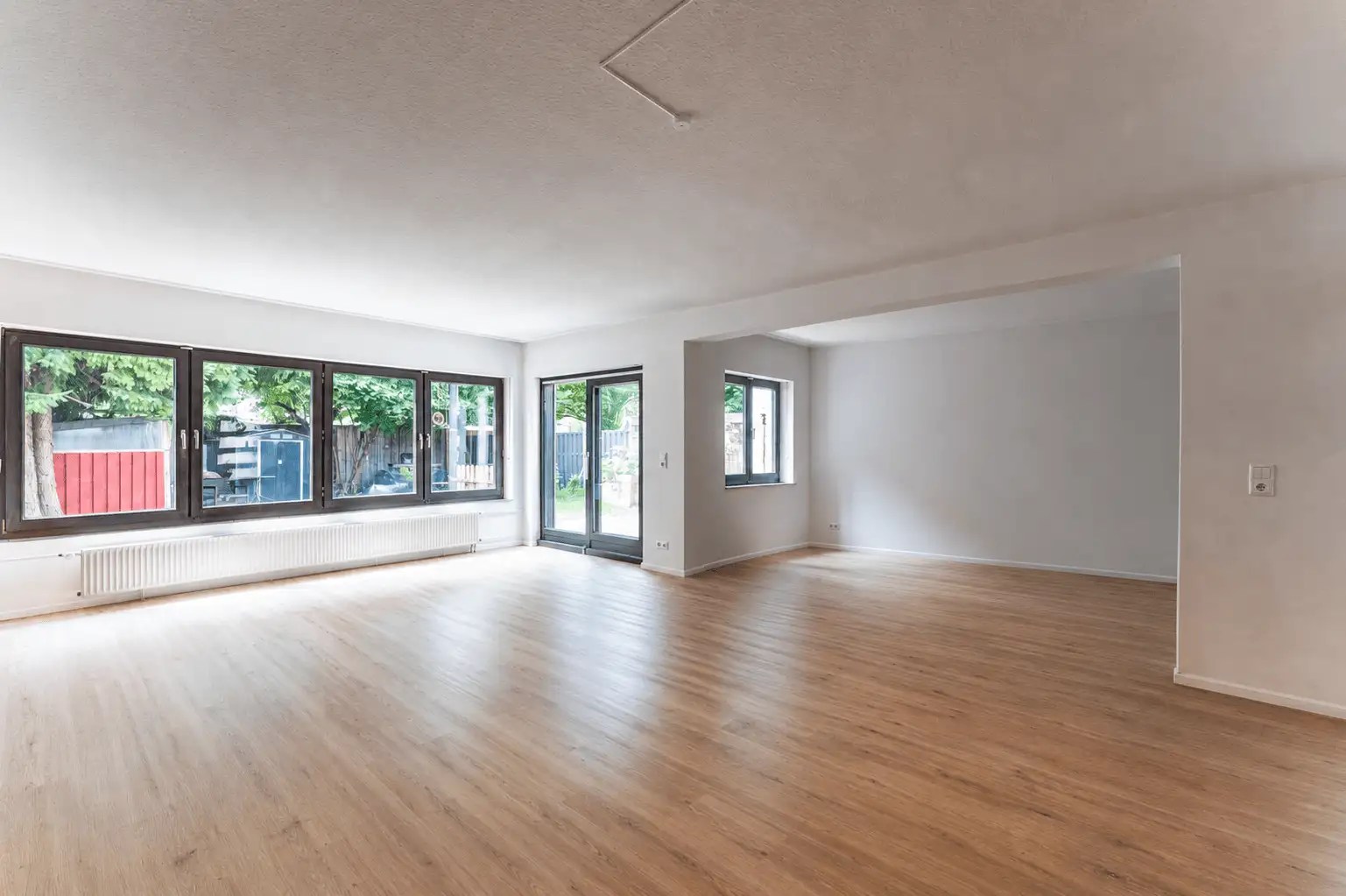 Sofort bezugsfertig | Bungalow mit Garage, Stellplatz & Garten in Puchheim